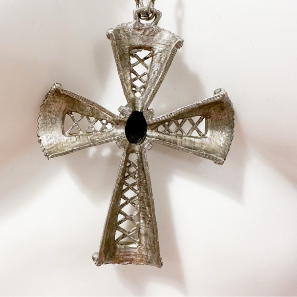 Vintage Stainless Steel Gothic Cross Pendant black stone long chain - Picture 3 of 4